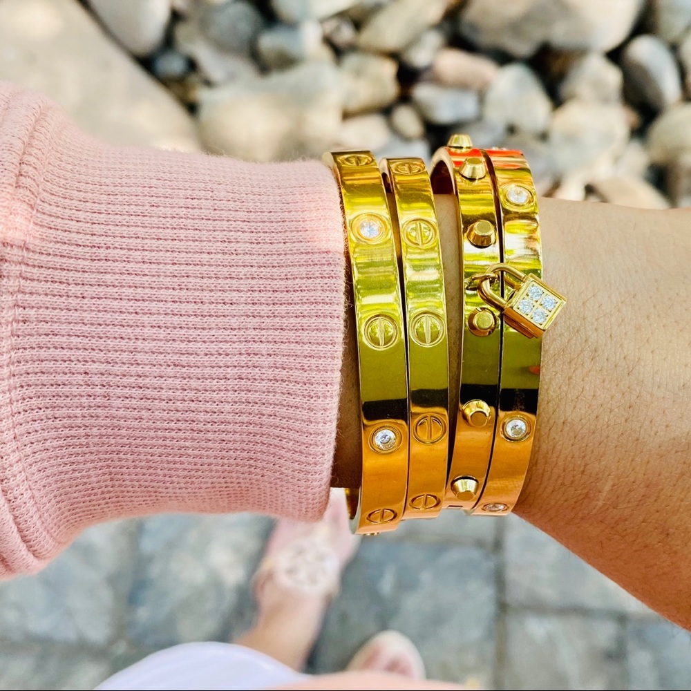 Gold Bracelet with Screwdriver Love Bangle - Picture 3 of 7